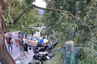 Teška saobraćajna nesreća na ulazu u Goražde, povrijeđena četiri lica saobraćaj na M 20 obustavljen