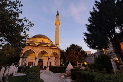 Bajram bez roditelja: Najtiša priča praznika