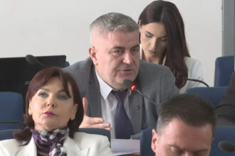 Šaljić pita Vladu KS: Ako nema novca za stipendije, gdje su završila budžetska sredstva?