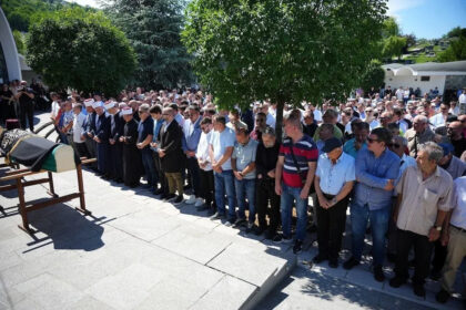 GROBLJE BARE Klanjana dženaza i obavljen ukop Edina Avdića