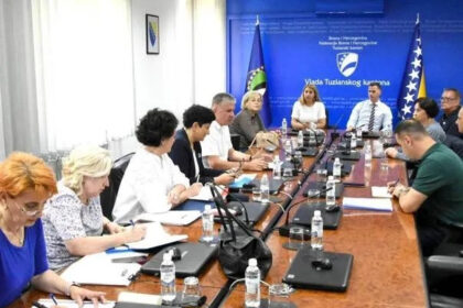 Doktori u Tuzlanskom kantonu prekidaju štrajk