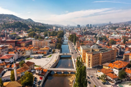 Sunčano i ugodno širom BiH, ponegdje moguća kratkotrajna kiša