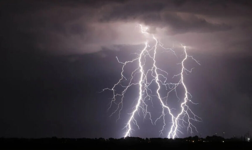 Nevrijeme u Srbiji izazvalo prekide struje, požare i štetu na usjevima