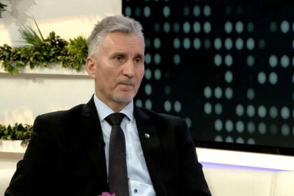ČOVIĆ BEZ MILOSTI Kako su Ademoviću oni koji su ga doveli na funkciju napravili politički pakao