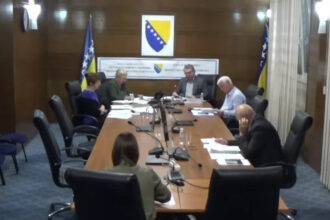CIK ovjerio 29 koalicija za Opće izbore, Zdenko Lučić, ali i neke političke stranke kažnjeni zbog preuranjene kampanje