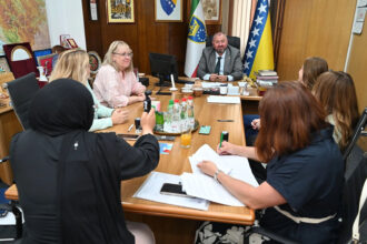 Potpisani ugovori o dodjeli poticajnih sredstava razvojnim agencijama u ZDK