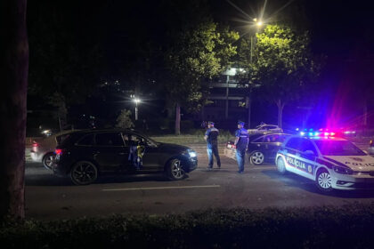 Saobraćajka kod RTV doma, jedna osoba povrijeđena - Uviđaj u toku, gužve na glavnoj saobraćajnici