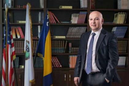 Tri godine zatvora za Denisa Prcića, studentima mora vratiti novac