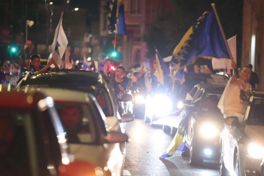 U centru Sarajeva produženo radno vrijeme kafića za javno praćenje utakmice Zmajeva i SAD-a