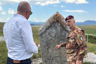 Helez s komandantom EUFOR-a u obilasku kulturnih i prirodnih znamenitosti BiH
