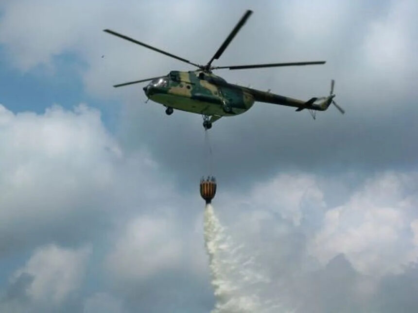 Helikopter OS BiH gasi požar kod Posušja