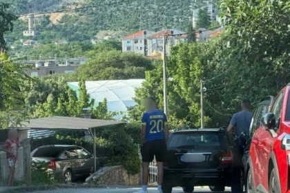 Dijete udario Mercedes u Mostaru