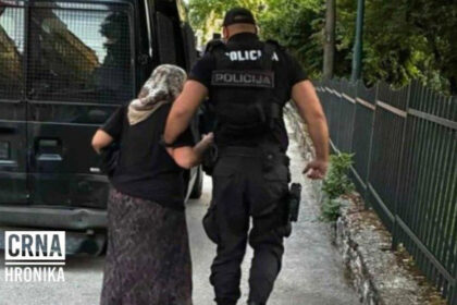 Pripadnik Specijalne jedinice MUP-a KS pomogao starijoj sugrađanki u Sarajevu