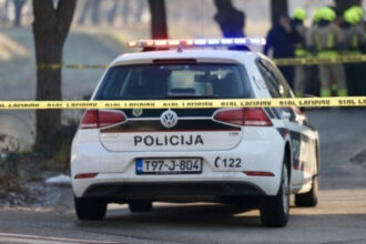 Pred sedmogodišnjim sinom pretučena Sarajka: Za napad optužuje bivšeg nadređenog