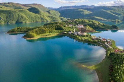Tragedija na Ramskom jezeru: Utopila se jedna osoba