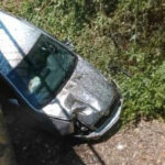 Težak udes kod Banjaluke, auto završio ispod mosta
