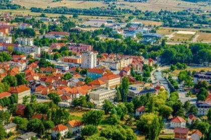 Vandalizam kod Livna: Zapaljene zastave BiH