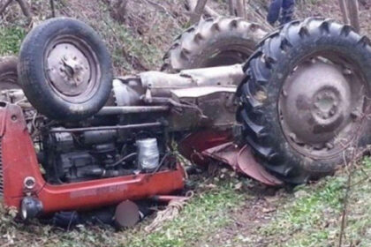 U prevrtanju traktora kod Bosanske Gradiške poginula jedna osoba
