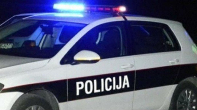 Težak udes na putu između Bosanskog Petrovca i Livna