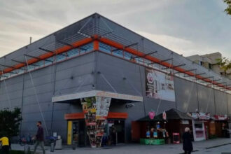 Fan zone na Dobrinji i Alipašinom Polju u sportskim dvoranama