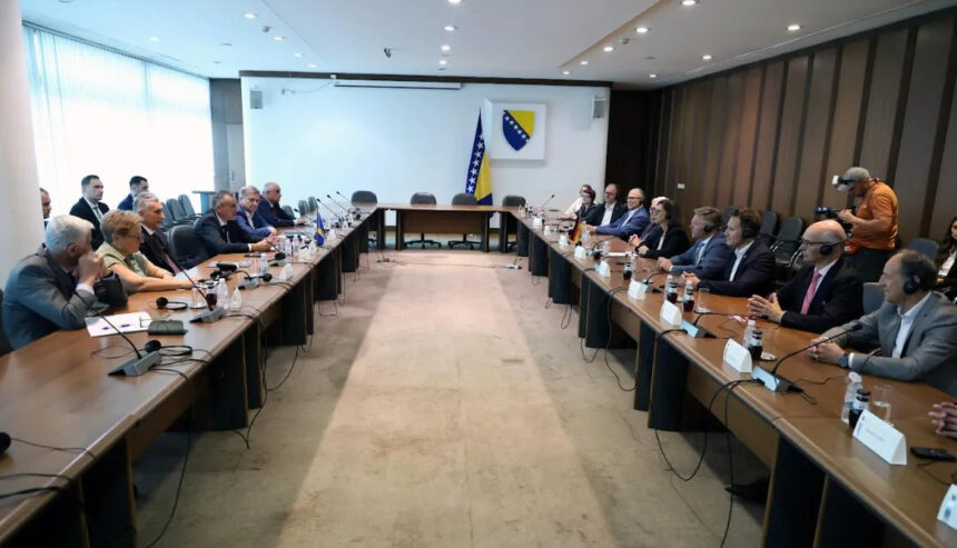 Članovi rukovodstva oba doma PS BiH razgovarali sa delegacijom Parlamenta Bavarske