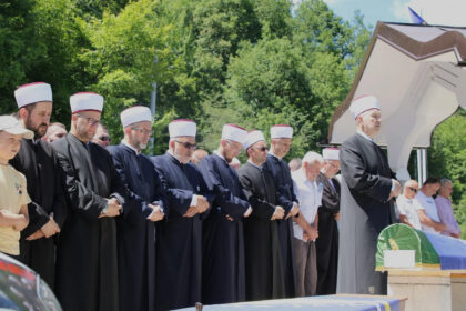 Dženaza u Tihovićima i podsjetnik na zločin nad bošnjačkim civilima