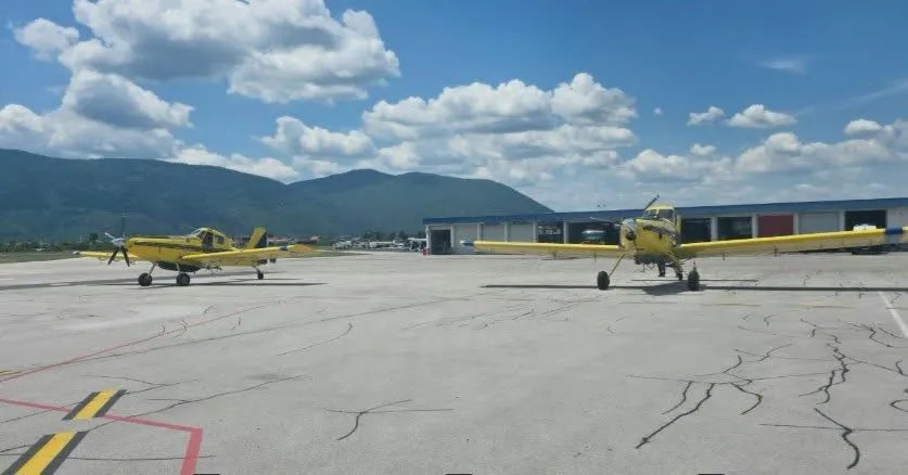 Vjetar im onemogućio gašenje požara u Hercegovini: Air tractori bili prinuđeni sletjeti na Sarajevski aerodrom
