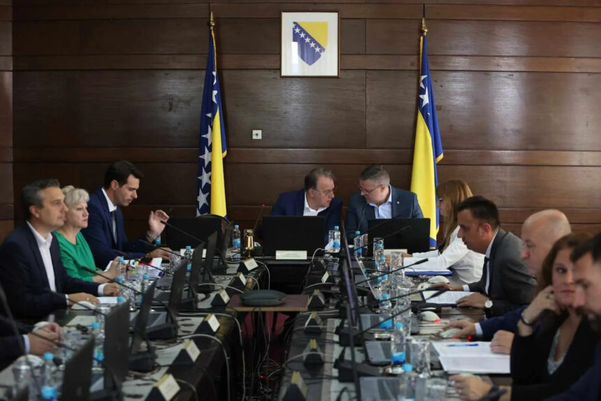 EKONOMSKA POLITIKA NERMINA NIKŠIĆA: Broj radnika u FBiH danas je jednak kao u aprilu 2024. godine