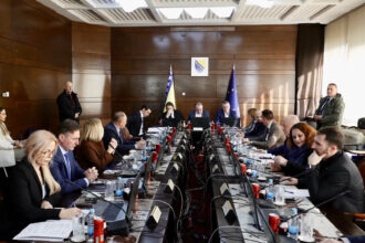 Vlada FBiH još nije donijela odluku o produženju Uredbe o isplati neoporezive pomoći radnicima