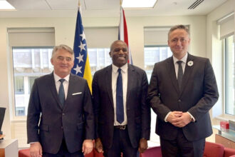 Bećirović i Komšić sa Lammyem: Ujedinjeno Kraljevstvo odlučno da zaštiti mir i stabilnost u Bosni i Hercegovini
