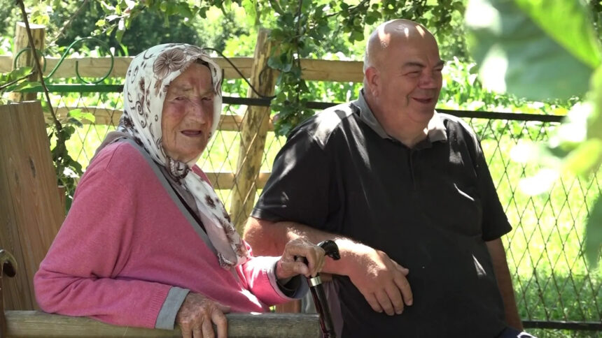 Lijepa priča sa Vlašića: Zejna Mehić proslavila 100. rođendan, ima čak 119 potomaka