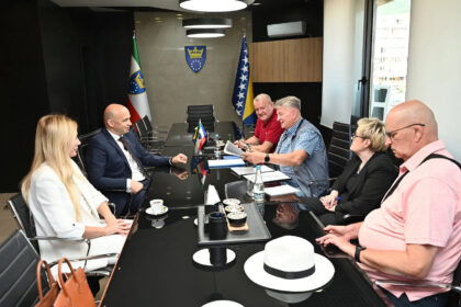 Udruženje SNOP Zenica kod Pivića: Izgradnja Nove bolnice i Onkologije je opći interes Zenice i ZDK