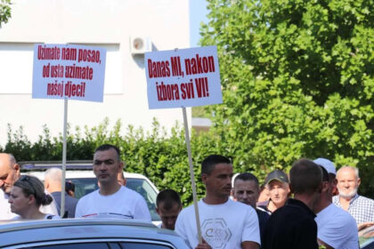 Otpušteni radnici u Mostaru: Otkazi su nezakoniti, nećemo biti robovi!
