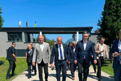 Bećirović i Helez u posjeti Gornjem Vakufu i Bugojnu