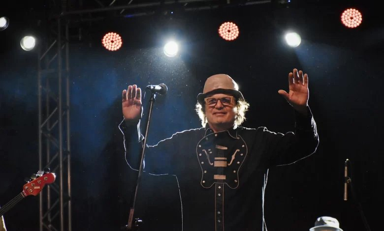 Rambo Amadeus stolačkoj publici priredio nezaboravno iskustvo na koncertu pod otvorenim nebom