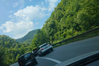 Ponovo saobraćaj usporen zbog saobraćajne nezgode, ovaj put kod Kušlata (FOTO)