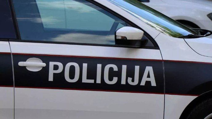 Težak četverostruki sudar kod Sarajeva, povrijeđeno više osoba