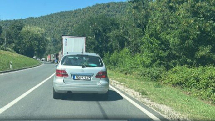 Teška nesreća kod Žepča: Jedna osoba povrijeđena