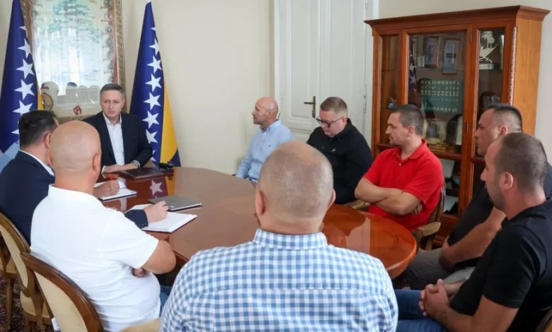 Bećirović s delegacijom Sindikata Komunalno Mostar: Radnička prava ispred političkih interesa