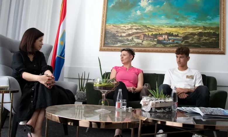 Predsjednica Buhač ugostila rukovodstvo i uspješne plivače SPK Zrinjski Mostar