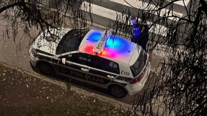Detalji stravičnog zločina u Hrasnici: Ubio majku i brata jer mu je "rekao glas u glavi". Nanio im više udaraca u predjelu glave lopatom