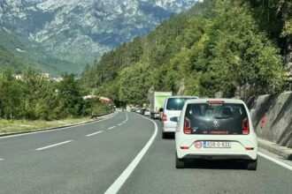 U Jablanici oboren dalekovod, problemi i na cestama kod Konjica i Prozora