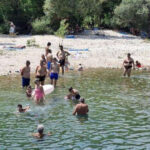 Mostar gori na 39 stepeni: Kupališta prepuna, svi traže spas od hercegovačke žege