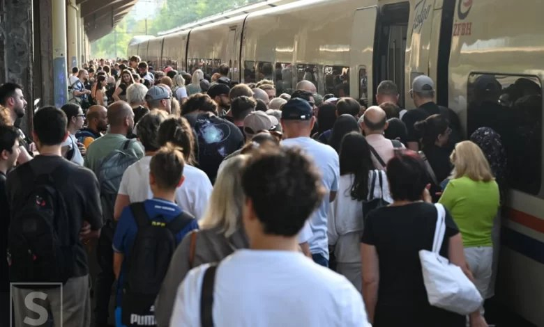 Velike gužve vikendom na polasku voza iz Sarajeva za Ploče