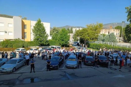 Protesti nakon otkaza za 22 Bošnjaka u mostarskom Komunalnom: Ovo je udruženi napad na radnike