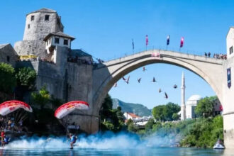 Red Bull Cliff Diving World Series jubilarni deseti put u Mostaru