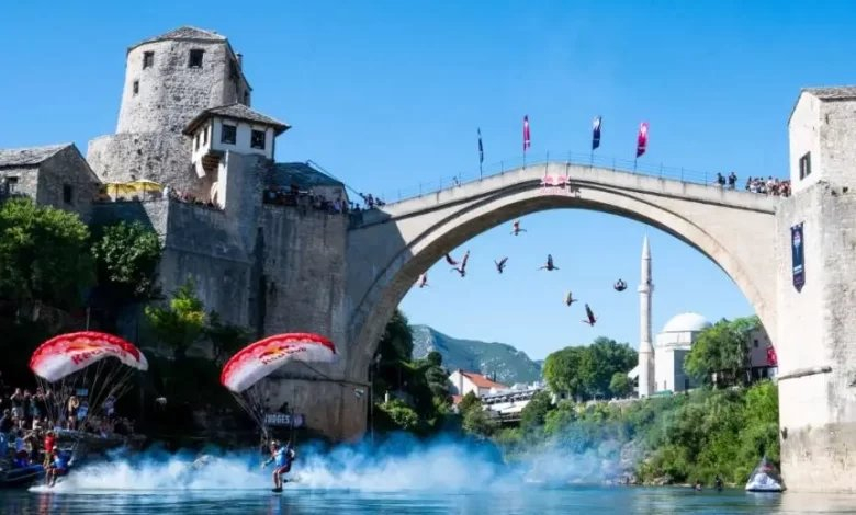 Red Bull Cliff Diving World Series jubilarni deseti put u Mostaru