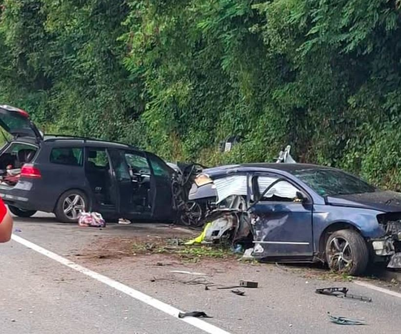Poznato stanje povrijeđenih u jutrošnjoj saobraćajnoj nezgodi u Đevanju kod Zvornika