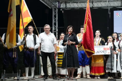Vionica: Premijerka Buhač otvorila centralnu proslavu Međunarodnih večeri folklora