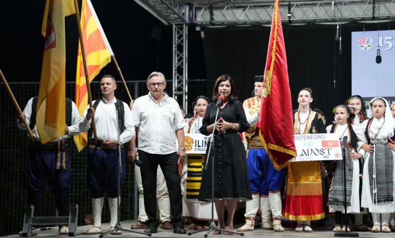 Vionica: Premijerka Buhač otvorila centralnu proslavu Međunarodnih večeri folklora